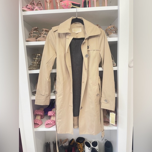 Michael Kors Jackets & Blazers - NWT MICHAEL KORS COAT 🍁🎃